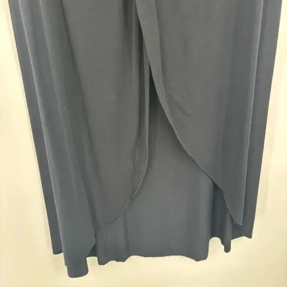 BCBG Maxazria Black Skirt with O-Ring Detail - Size Small - Picture 4 of 10